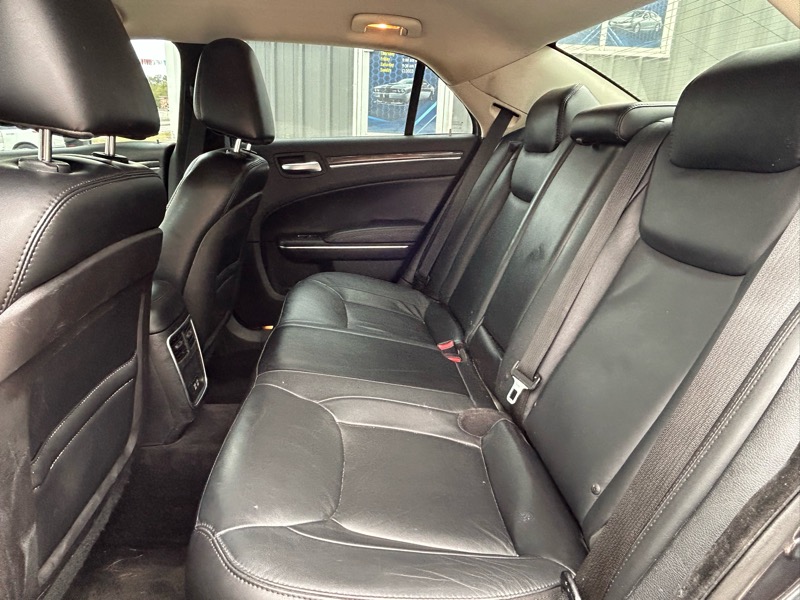 Chrysler 300 Limited RWD 2015 Chrysler 300 Limited RWD 2015