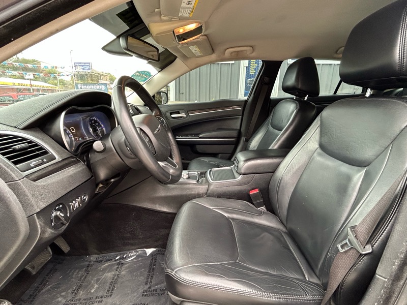 Chrysler 300 Limited RWD 2015 Chrysler 300 Limited RWD 2015