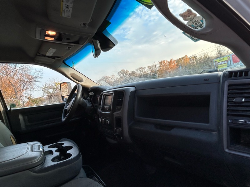 RAM 3500 Crew Cab 2WD DRW 2016