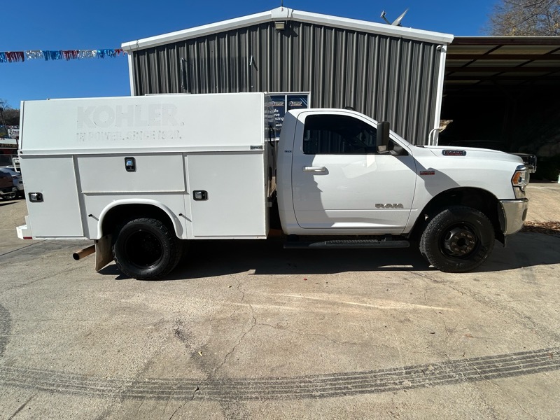 RAM 3500 Regular Cab 4WD SWB DRW 2020