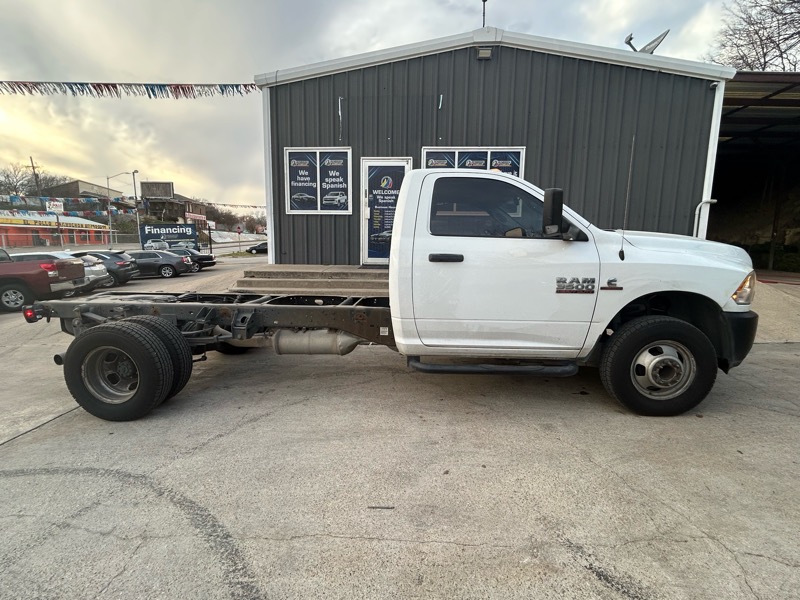 RAM 3500 Regular Cab 4WD DRW 2018