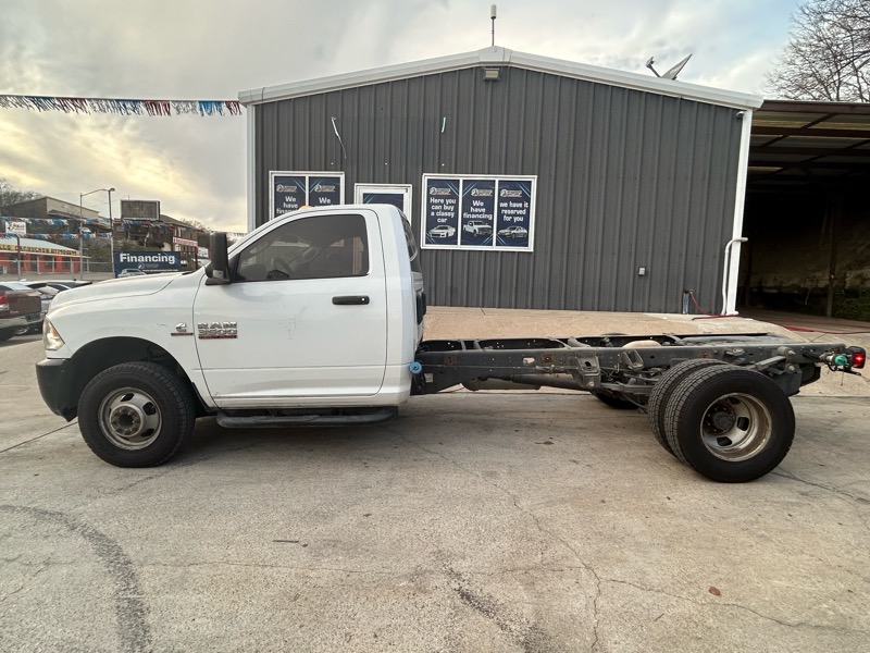 RAM 3500 Regular Cab 4WD DRW 2018