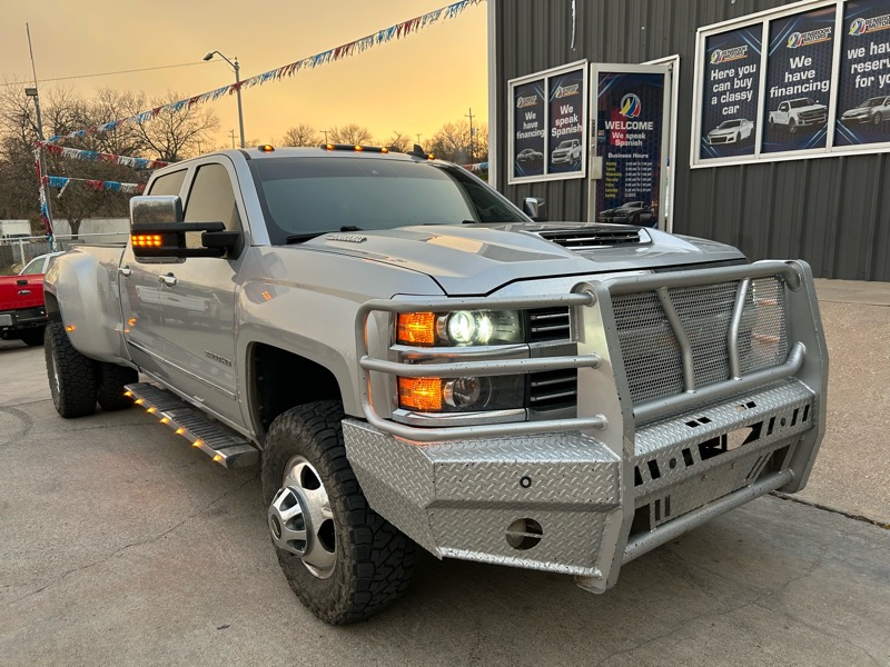 2018 Chevrolet Silverado 3500HD LTZ Crew Cab 4WD