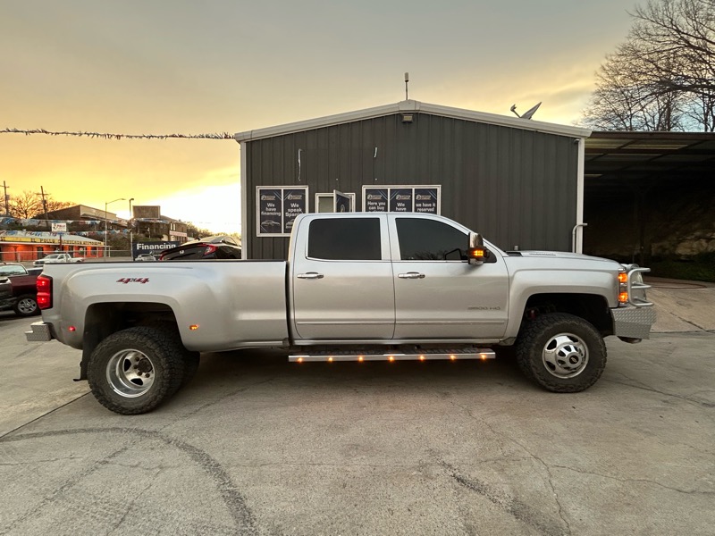 Chevrolet Silverado 3500HD LTZ Crew Cab 4WD 2018