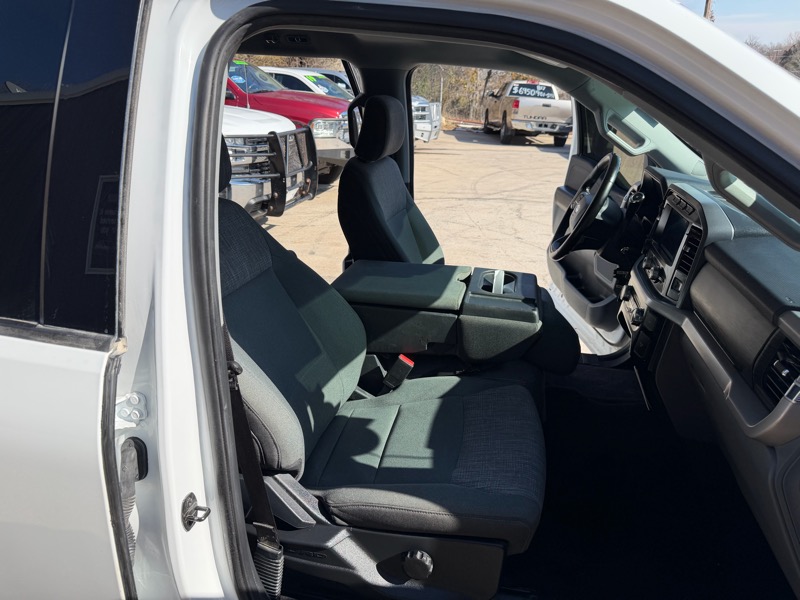 Ford F-150 4WD SuperCrew 145" XLT 2023