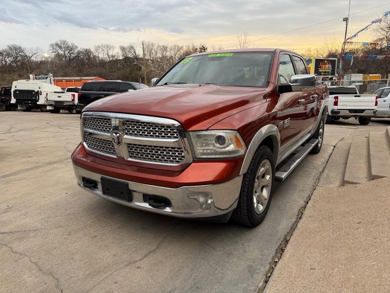 RAM 1500 Laramie Crew Cab SWB 4WD 2013