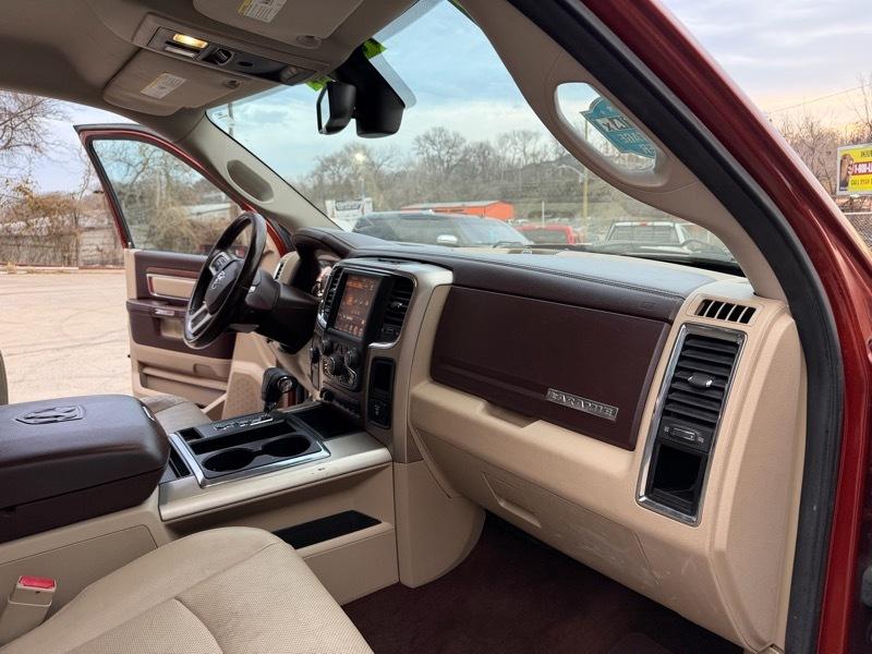 RAM 1500 Laramie Crew Cab SWB 4WD 2013