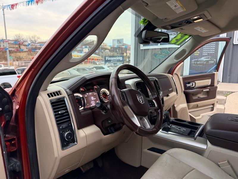 RAM 1500 Laramie Crew Cab SWB 4WD 2013