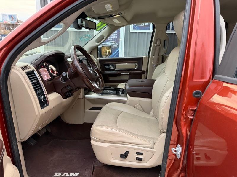 RAM 1500 Laramie Crew Cab SWB 4WD 2013