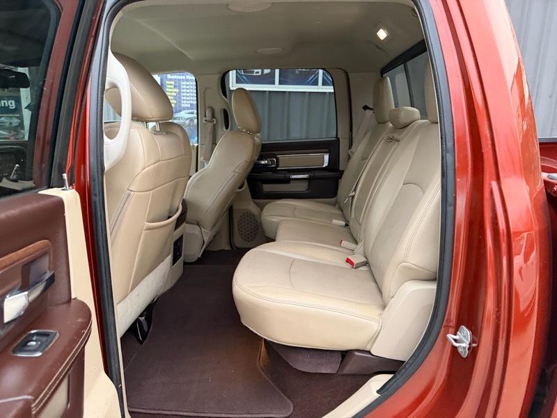 RAM 1500 Laramie Crew Cab SWB 4WD 2013