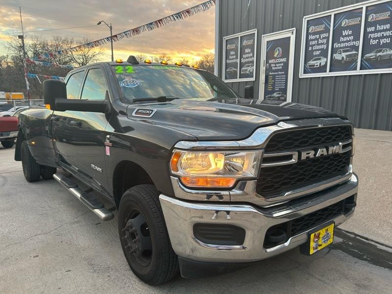 RAM 3500 Tradesman Crew Cab 4WD DRW 2022