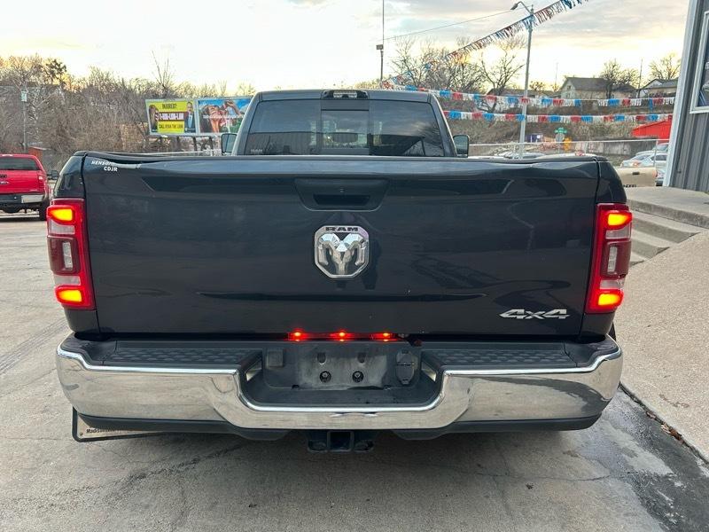 RAM 3500 Tradesman Crew Cab 4WD DRW 2022