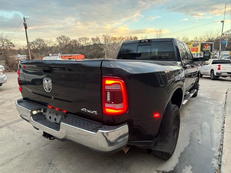 RAM 3500 Tradesman Crew Cab 4WD DRW 2022