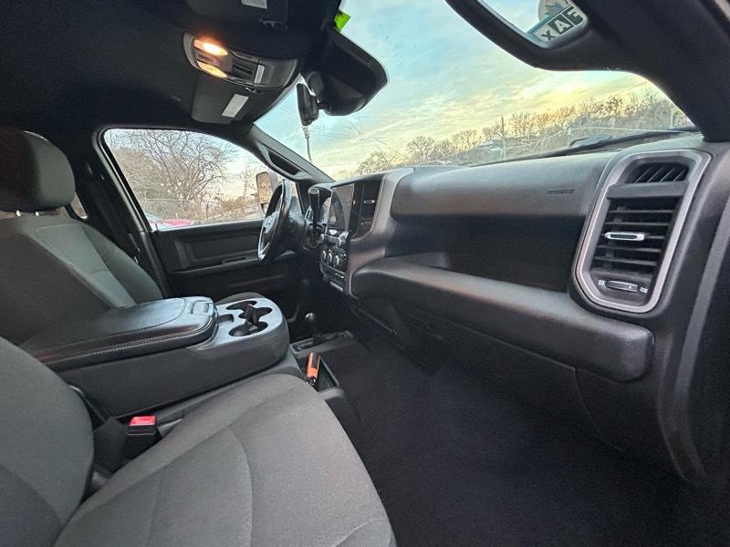 RAM 3500 Tradesman Crew Cab 4WD DRW 2022