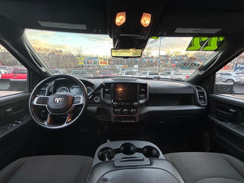 RAM 3500 Tradesman Crew Cab 4WD DRW 2022