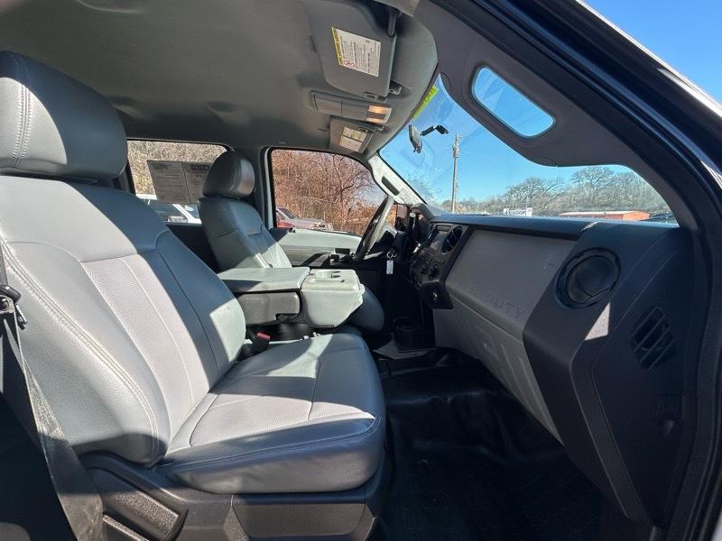 Ford F-550 Crew Cab DRW 4WD 2016