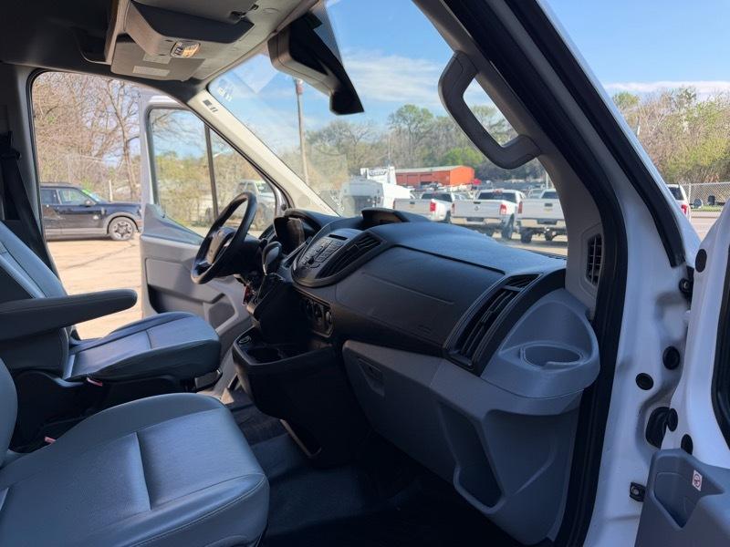 Ford Transit 250 Van Med. Roof w/Sliding Pass. 148-in. WB 2019