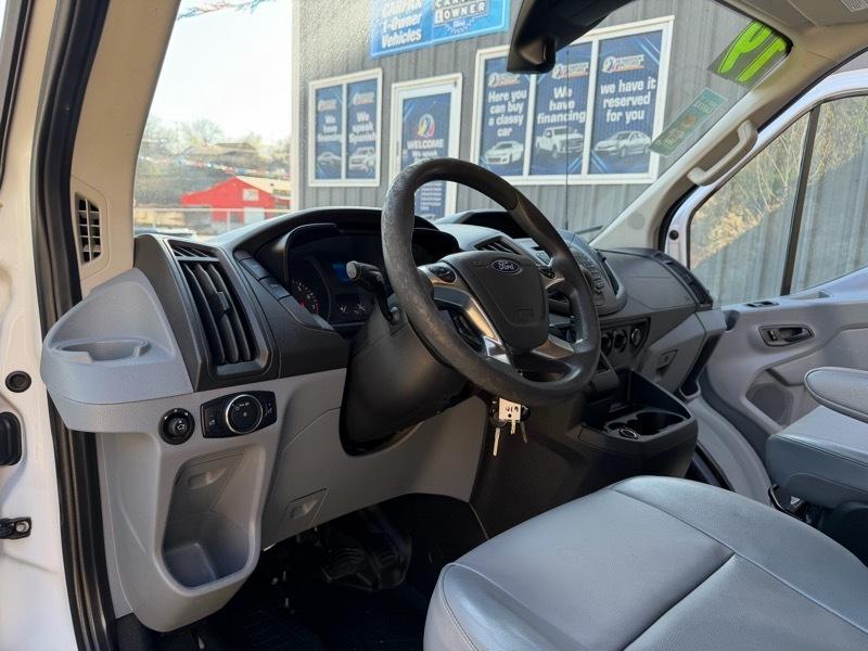 Ford Transit 250 Van Med. Roof w/Sliding Pass. 148-in. WB 2019