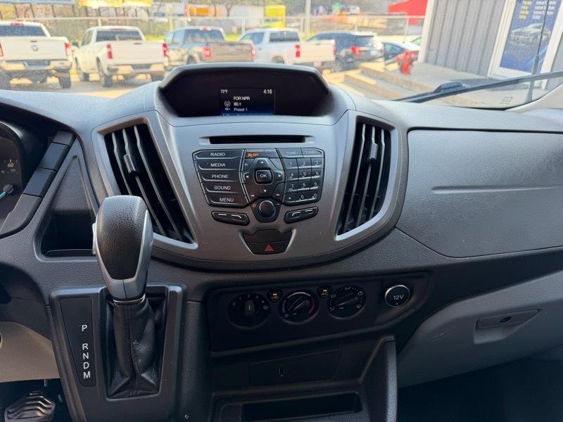 Ford Transit 250 Van Med. Roof w/Sliding Pass. 148-in. WB 2019