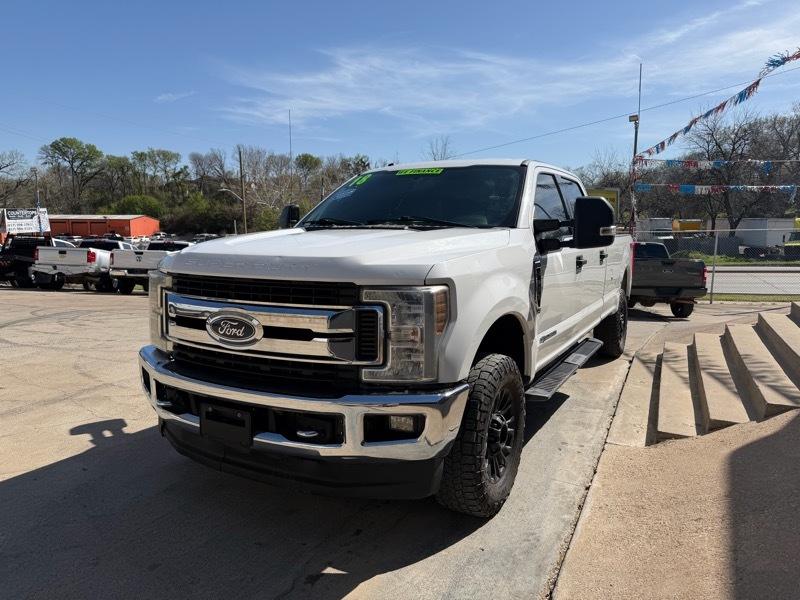 Ford F-350 SD XLT Crew Cab LWB 4WD 2018