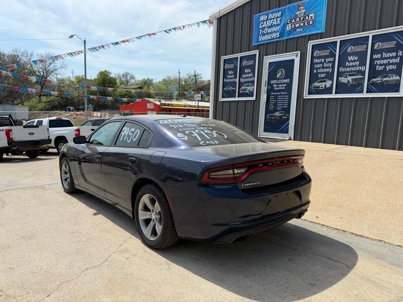 Dodge Charger SE 2015