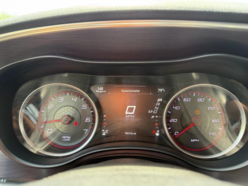 Dodge Charger SE 2015