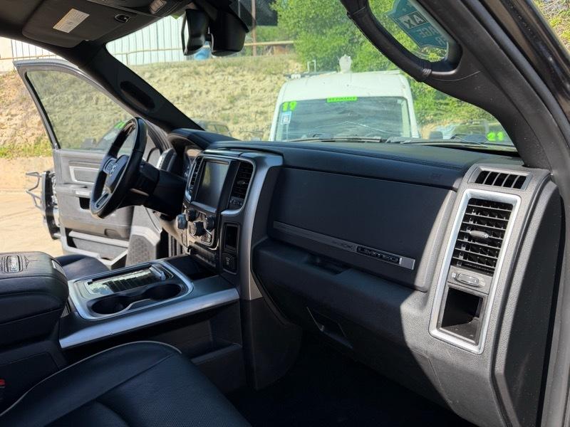 RAM 1500 4WD Crew Cab 149" Limited 2016