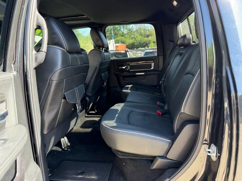 RAM 1500 4WD Crew Cab 149" Limited 2016