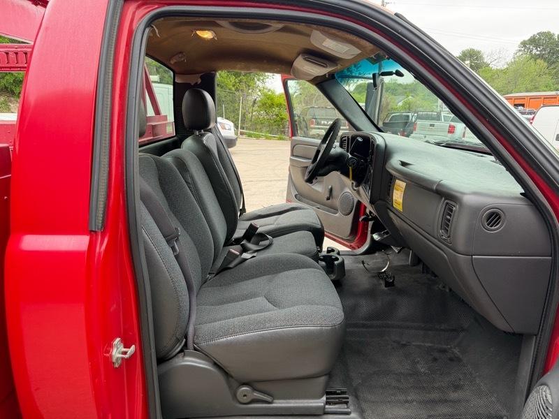 Chevrolet Silverado 3500 Regular Cab 2WD 2006