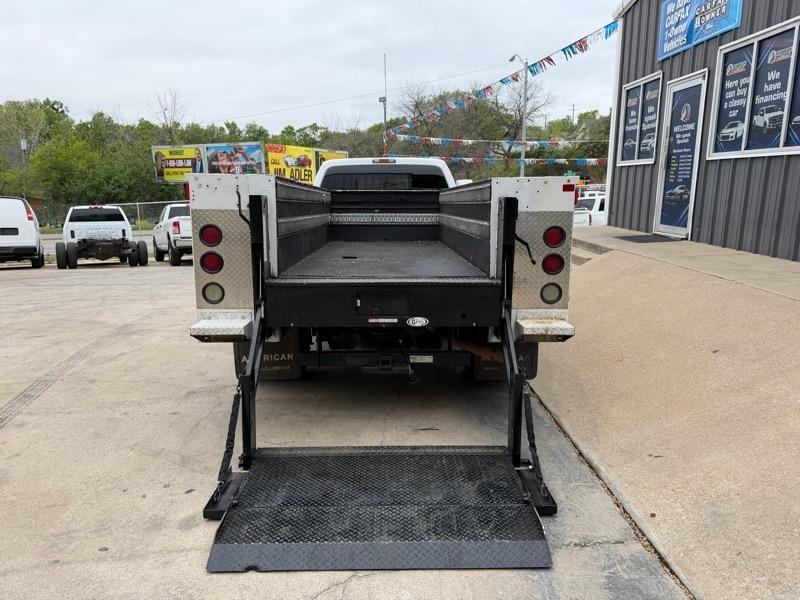 Ford F-550 Regular Cab DRW 2WD 2011