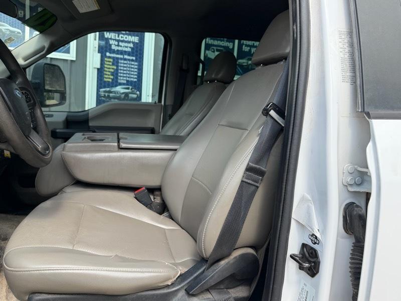 Ford F-350 SD XL Crew Cab Long Bed 4WD 2020