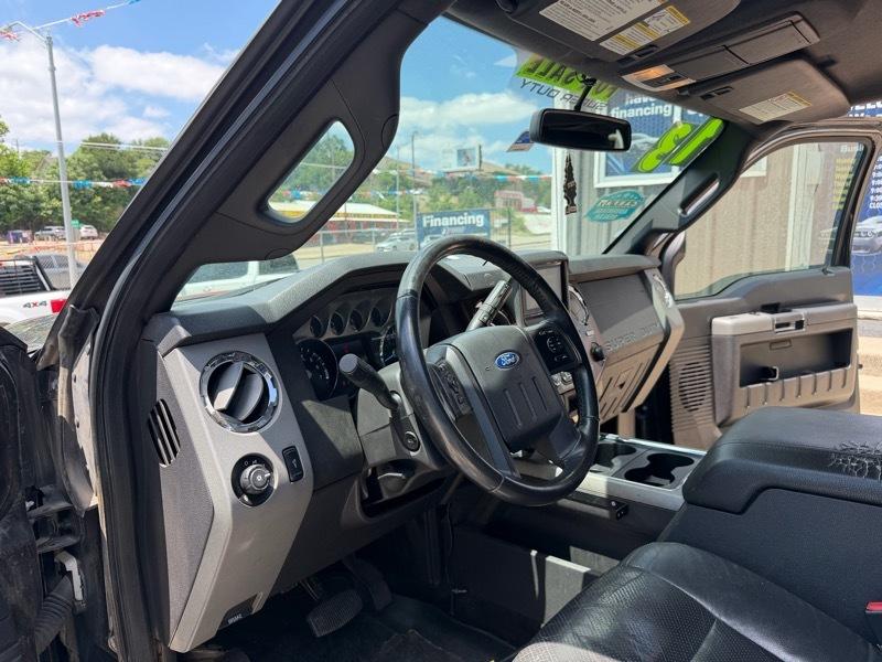 Ford F-250 SD Lariat Crew Cab 4WD 2013