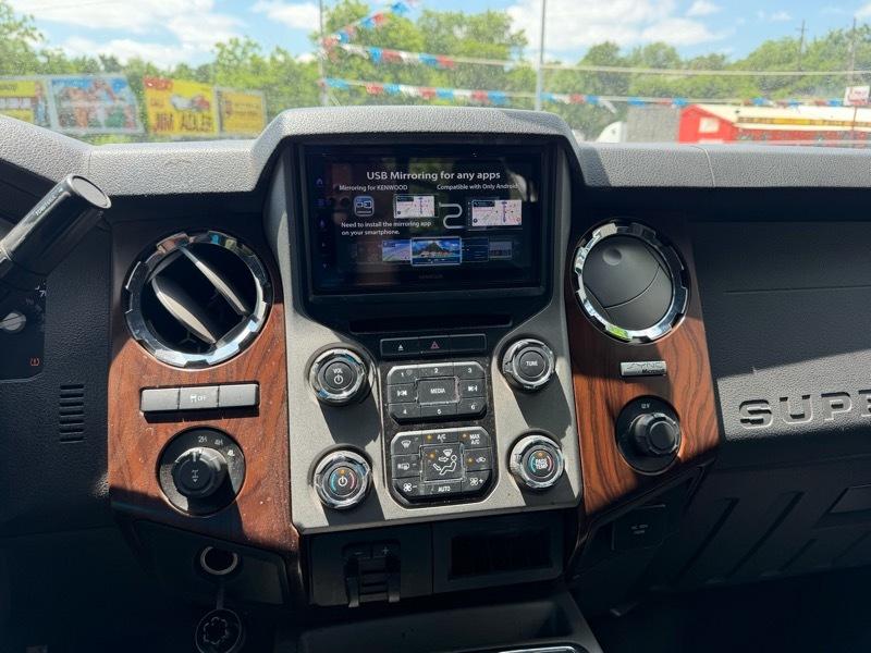 Ford F-250 SD Lariat Crew Cab 4WD 2013