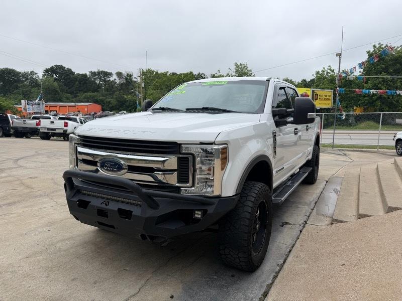 Ford F-250 SD XLT Crew Cab 4WD 2018