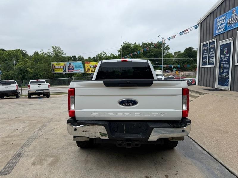 Ford F-250 SD XLT Crew Cab 4WD 2018