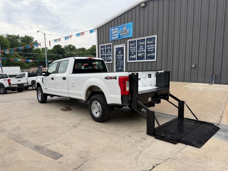 Ford F-250 SD XL Crew Cab 4WD 2017