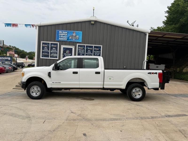 Ford F-250 SD XL Crew Cab 4WD 2017
