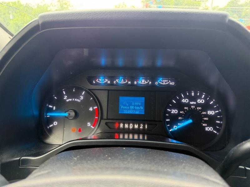 Ford F-250 SD XL Crew Cab 4WD 2017