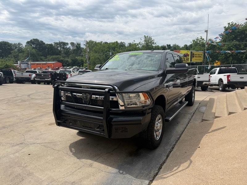 RAM 2500 Tradesman Crew Cab LWB 4WD 2016