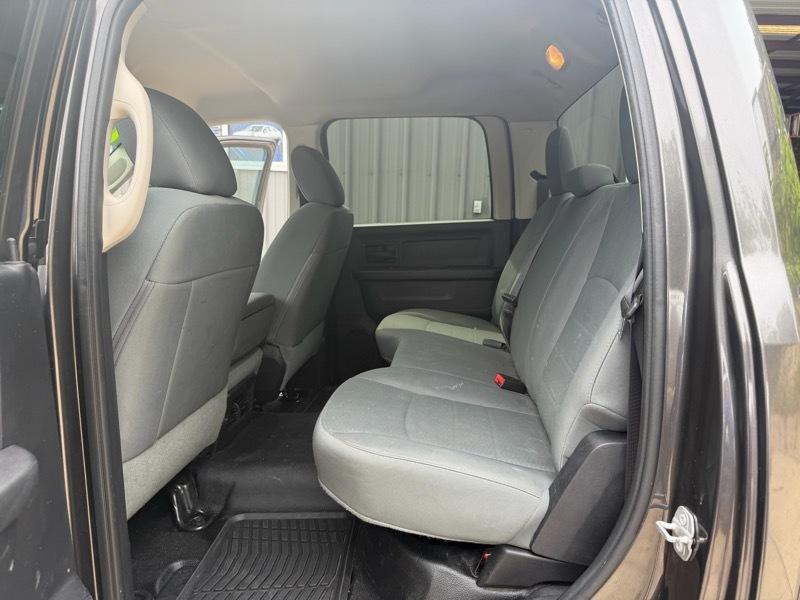 RAM 2500 Tradesman Crew Cab LWB 4WD 2016