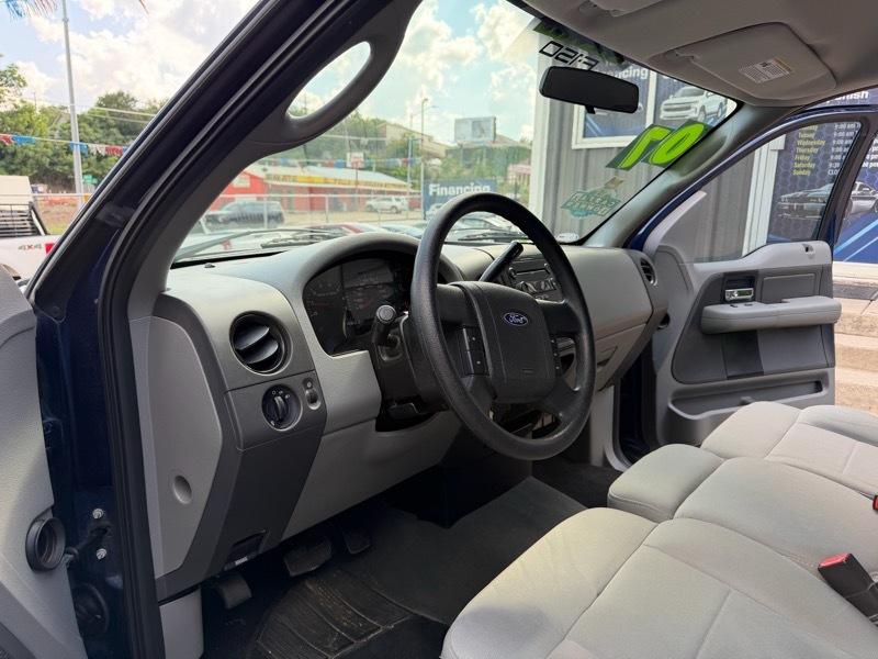 Ford F-150 2WD Reg Cab 126" STX 2007