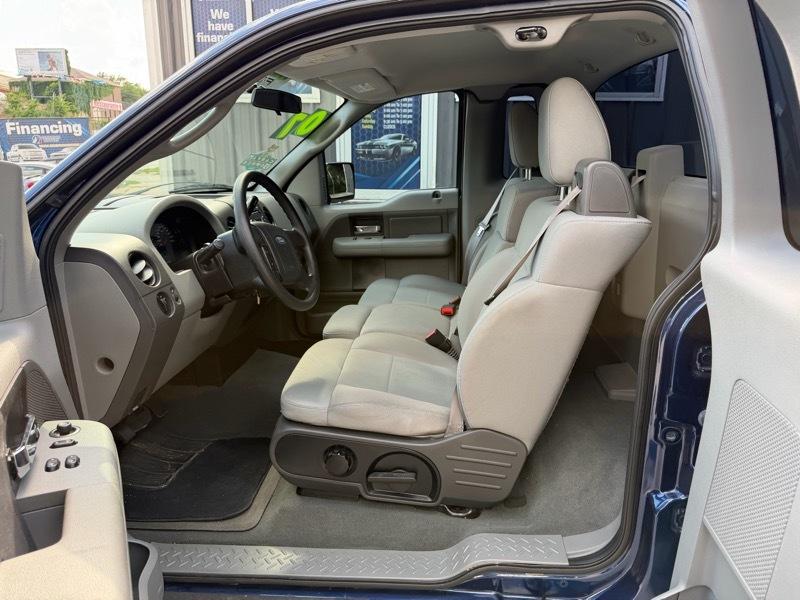 Ford F-150 2WD Reg Cab 126" STX 2007