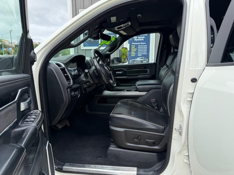 RAM 2500 Laramie Crew Cab SWB 4WD 2020