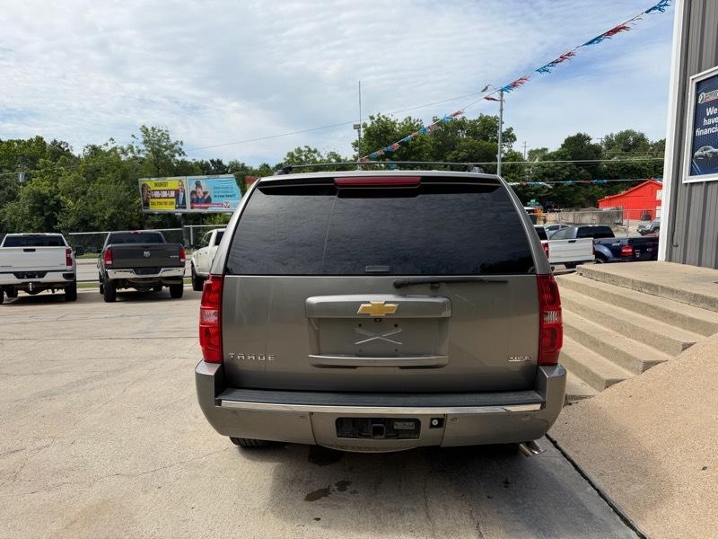 Chevrolet Tahoe LTZ 2WD 2012