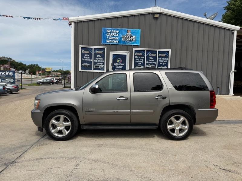Chevrolet Tahoe LTZ 2WD 2012