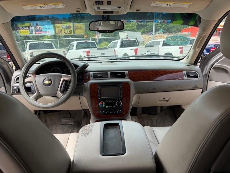 Chevrolet Tahoe LTZ 2WD 2012