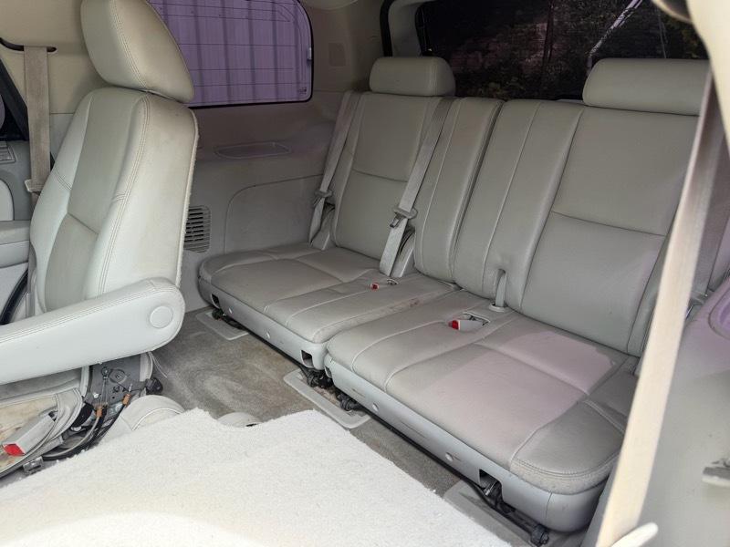 Chevrolet Tahoe LTZ 2WD 2012