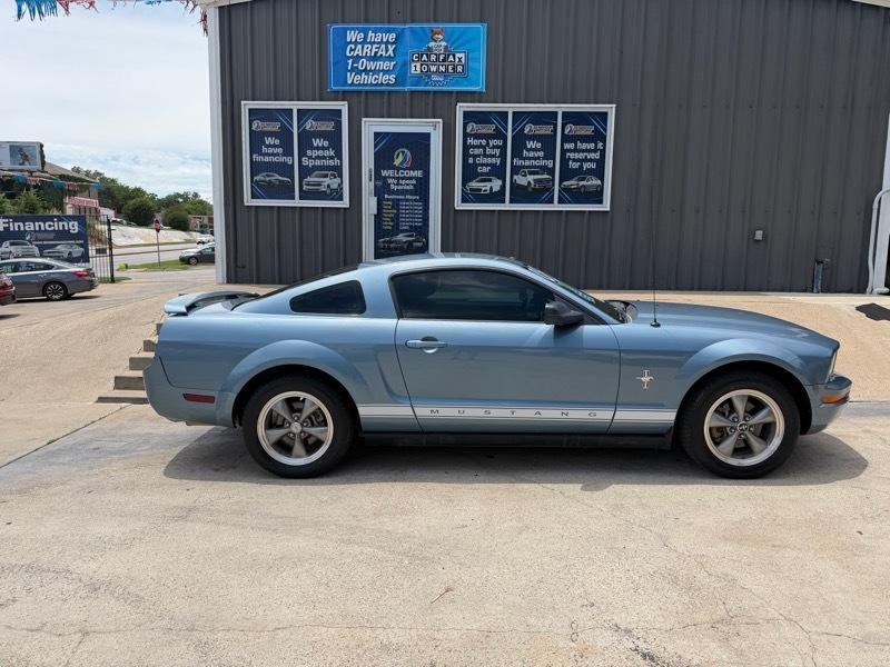 Ford Mustang V6 Standard Coupe 2006