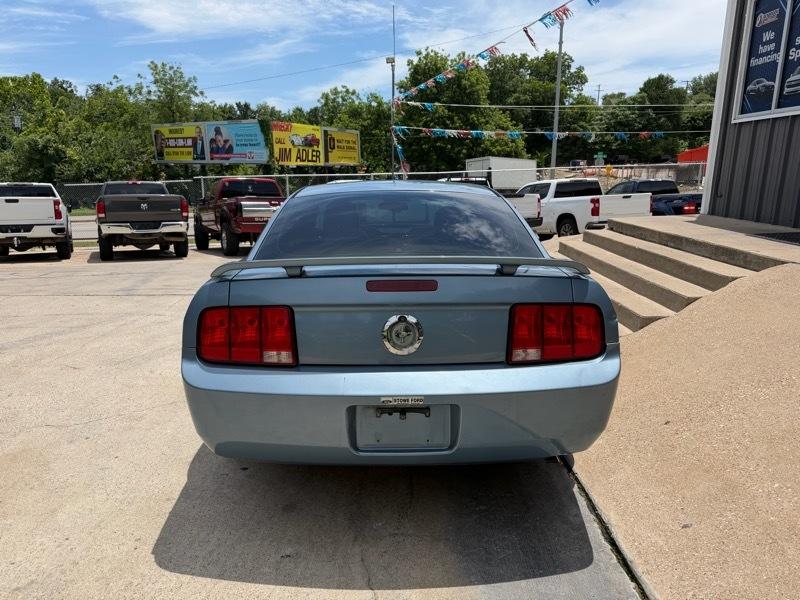 Ford Mustang V6 Standard Coupe 2006