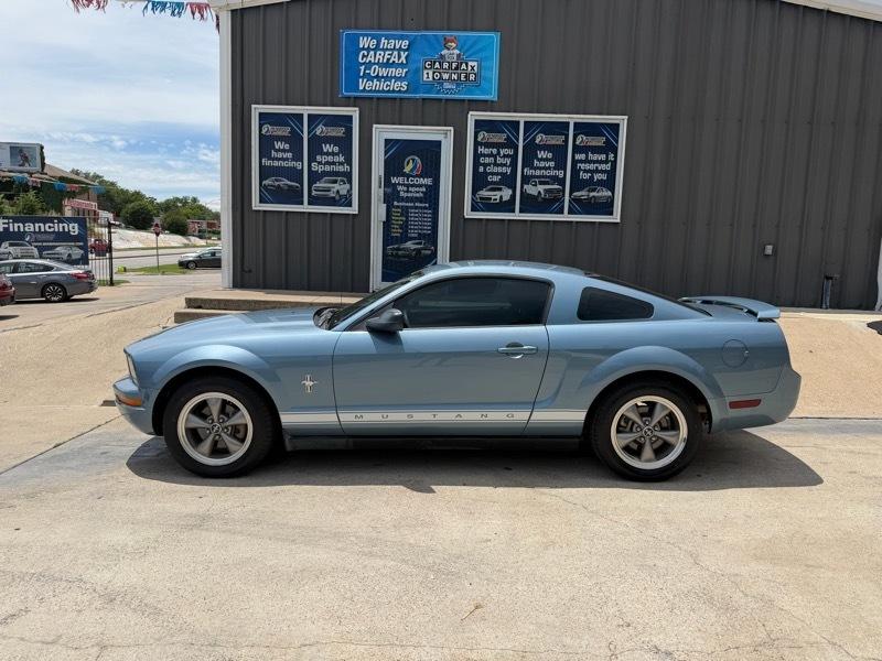 Ford Mustang V6 Standard Coupe 2006